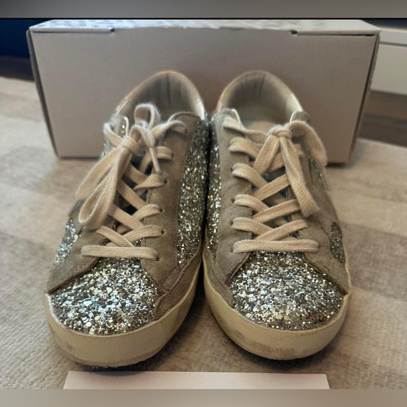 Golden Goose Superstar Platinum Glitter with Dove-Gray Suede Star (Size 38) - Picture 4 of 11
